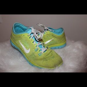 Nike women’s training shoe size 5.5